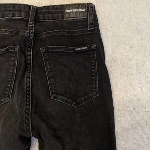 3/$25 Calvin Klein skinny jeans